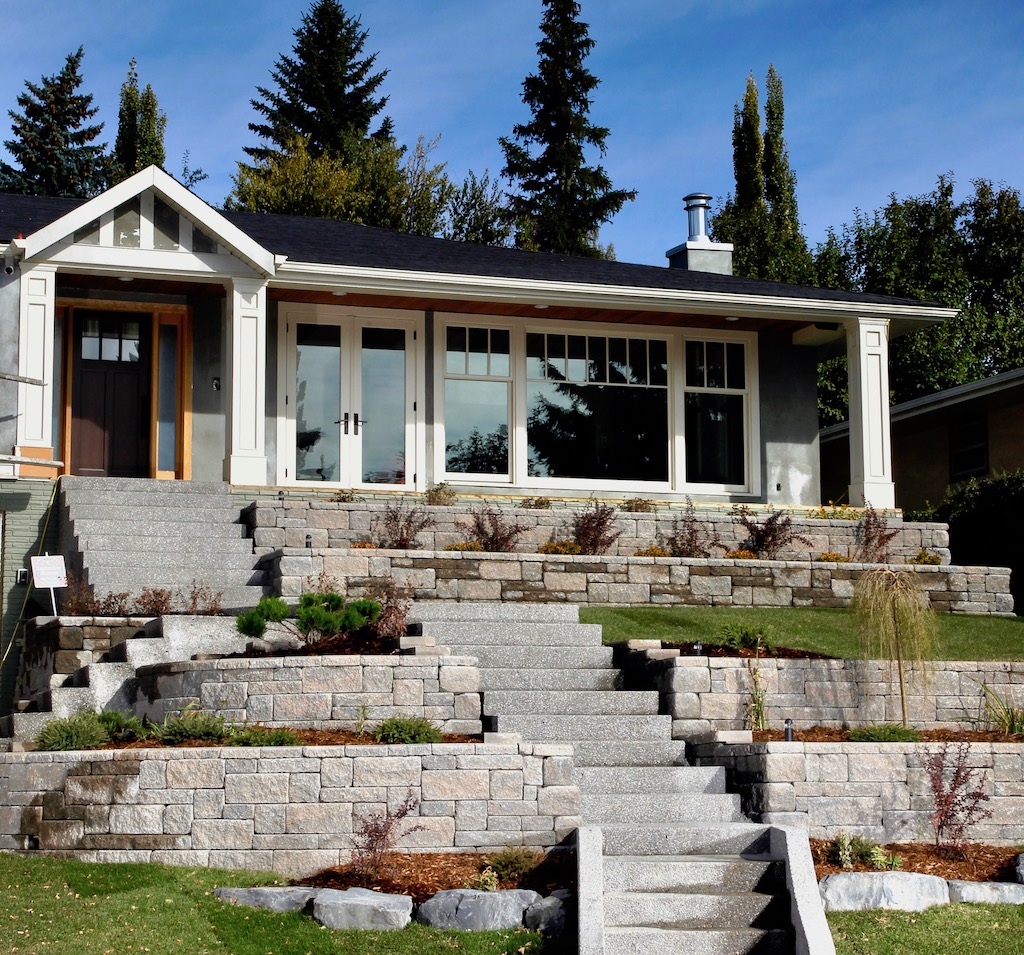 Retaining Wall Landscaping with Stairs