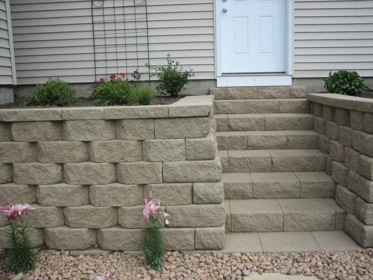 Block Retaining Wall